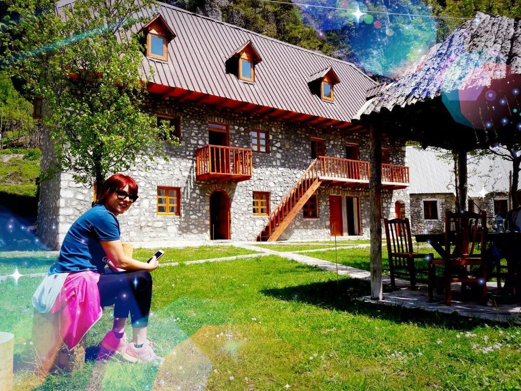 Hotel Bujtina Berishta Theth Exterior foto