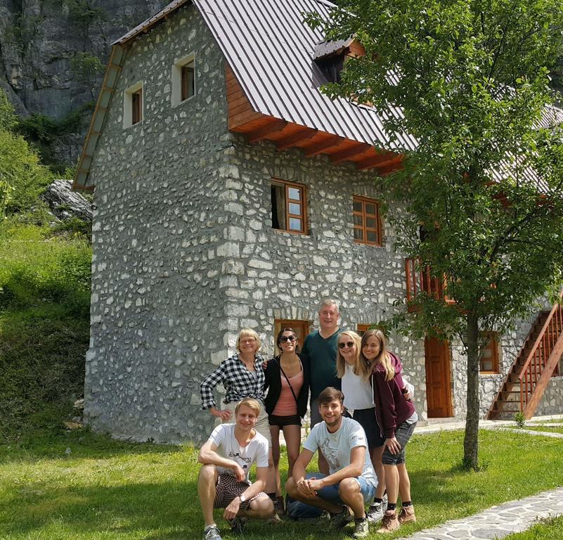 Hotel Bujtina Berishta Theth Exterior foto